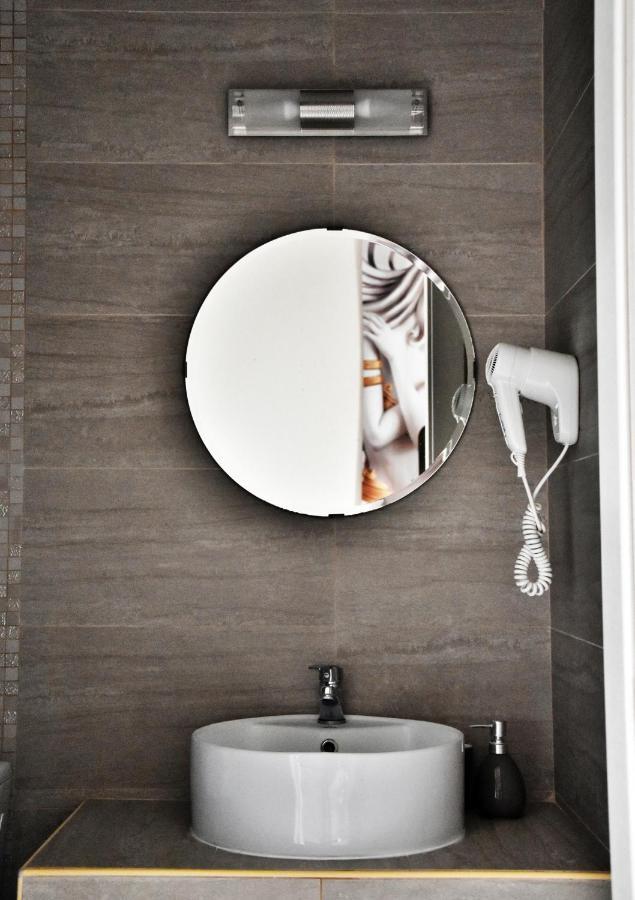 Aparthotel Cross Plaza à Stavros  Extérieur photo