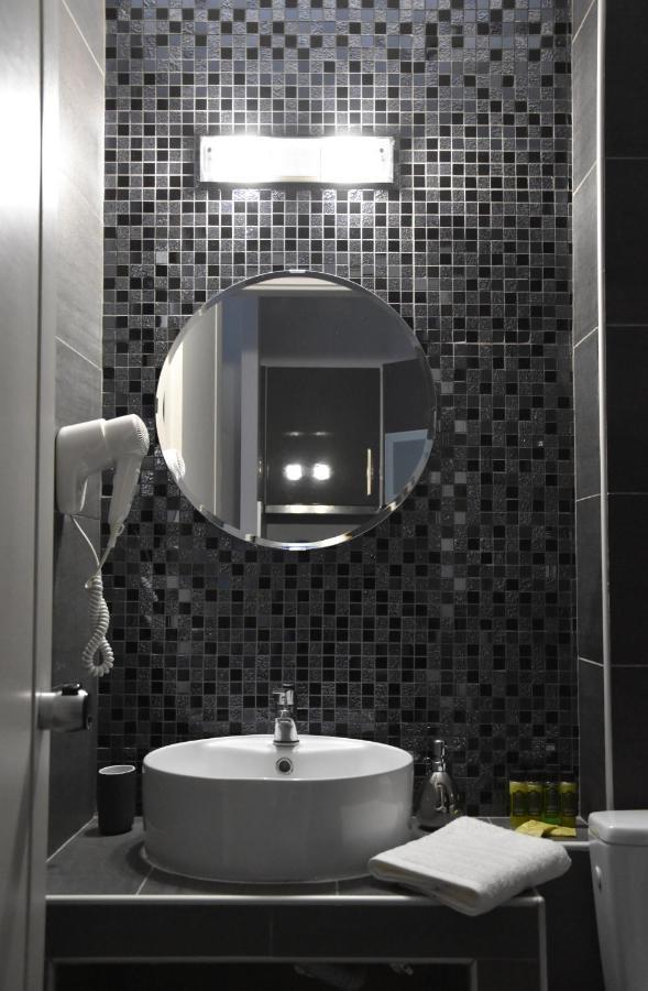 Aparthotel Cross Plaza à Stavros  Extérieur photo